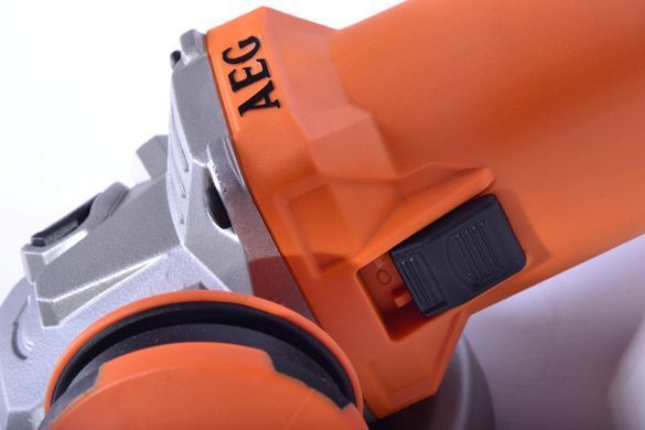Угловая шлифмашина AEG WS 13-125 XE