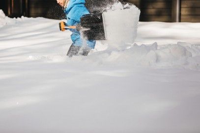 Скрепер для уборки снега Fiskars SnowXpert™ (1062828)