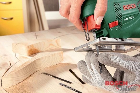 Bosch PST 700 E