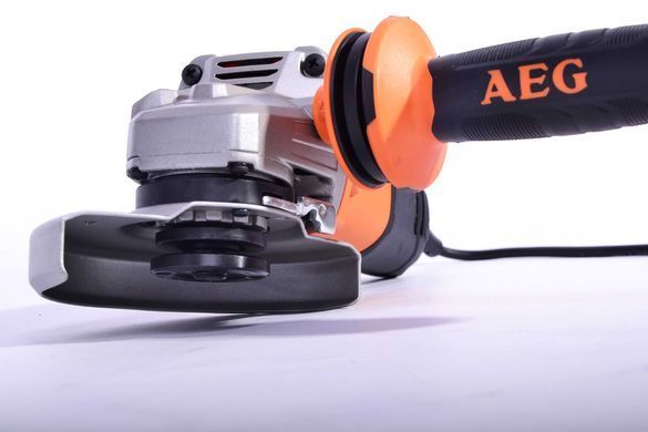 Угловая шлифовальная машина AEG WS 10-125