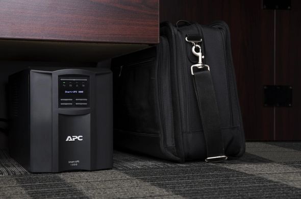 APC ДБЖ Smart-UPS 1000VA/700W, LCD, USB, SmartConnect, 8xC13