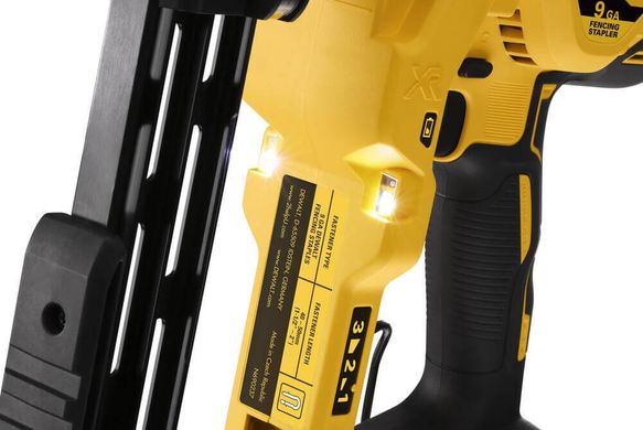 Степлер скобозабивной аккумуляторный бесщёточный DeWALT DCFS950P2