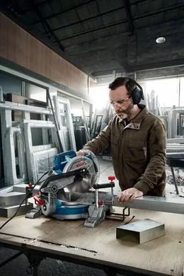 Bosch Пила торцовочная GCM 216, 1300Вт, 216мм, 24мм, 10.1кг