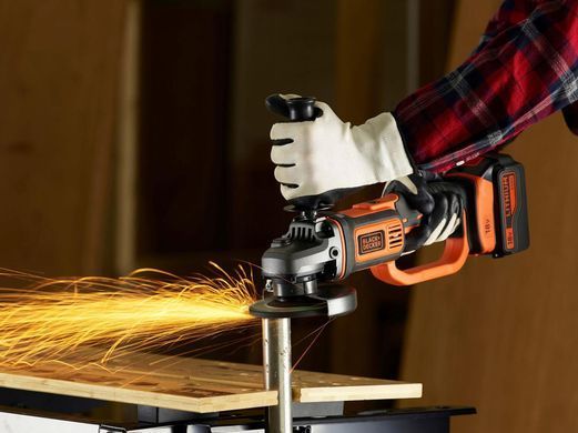 Шліфмашина кутова - болгарка акумуляторна BLACK+DECKER BCG720N