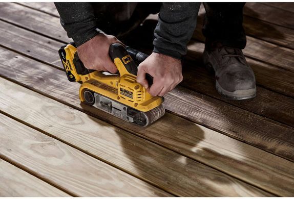 Шлифмашина ленточная аккумуляторная бесщёточная DeWALT DCW220P2