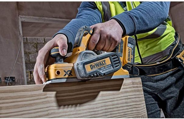 Рубанок аккумуляторный бесщёточный DeWALT DCP580N