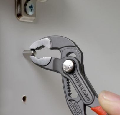 Високотехнологічні сантехнічні кліщі Cobra KNIPEX 87 01 125
