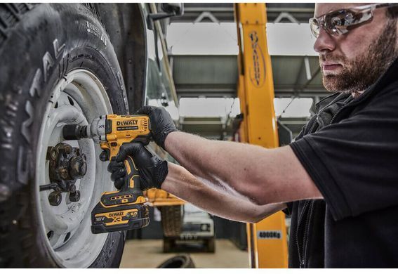 Гайковерт ударный аккумуляторный бесщёточный DeWALT DCF891P2G