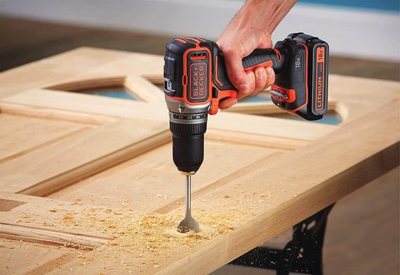 Дриль-шурупокрут акумуляторний безщітковий BLACK+DECKER BL186KB