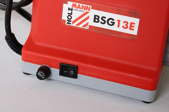 Пристрій для заточування свердел Holzmann BSG 13E