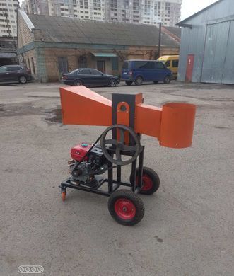 Измельчитель веток TP-120B