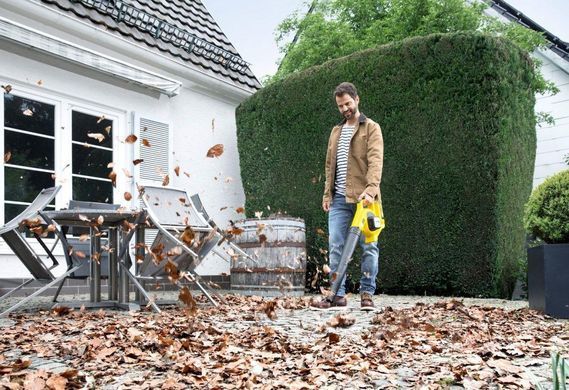 Воздуходув садовый аккумуляторный Karcher Leaf Blower LBL 4 36В 330куб/ч 2.2кг без АКБ и ЗУ
