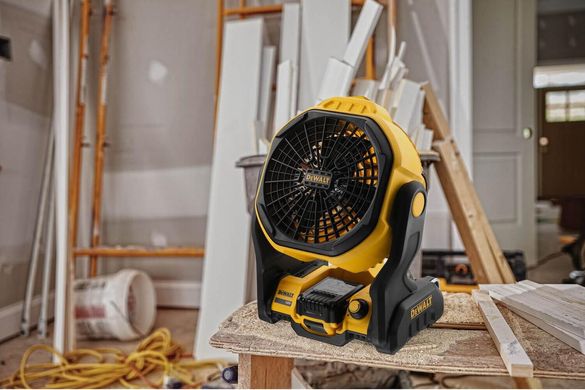 Воздуходувка-вентилятор аккумуляторный DeWALT DCE512N