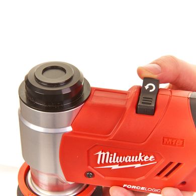 Гидравлический пробойник для отверстий FORCE LOGIC™ MILWAUKEE M18 HKP-201C 4933451202