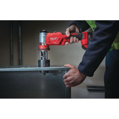 Гидравлический пробойник для отверстий FORCE LOGIC™ MILWAUKEE M18 HKP-201C 4933451202