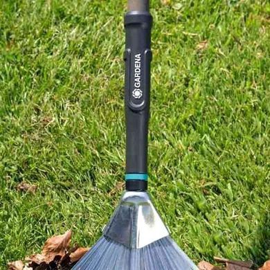 Грабли веерные с ручкой Gardena NatureLine