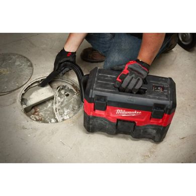 Аккумуляторный пылесос для влажной и сухой уборки M18 VC2-0 MILWAUKEE 4933464029