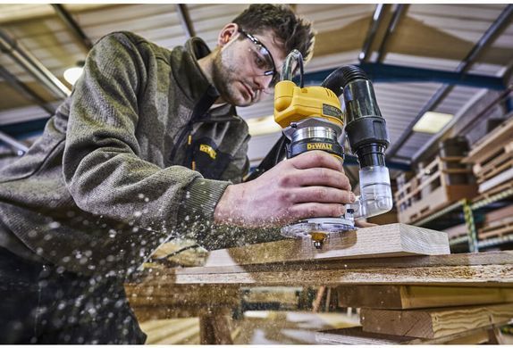 Фрезер мережевий DeWALT D26200