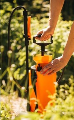 Обприскувач садовий ручний Fiskars 5 л (1025934)