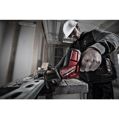 Компактна шабельна пилка MILWAUKEE M12 Безщітковий двигун CHZ-0 FUEL 4933446960