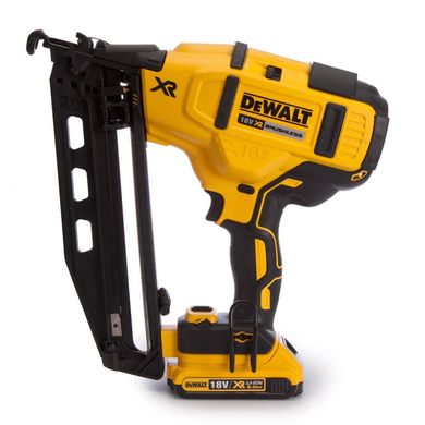 Пистолет гвоздезабивной аккумуляторный бесщёточный DeWALT DCN662D2