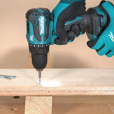 Шуруповерт-дрель акумуляторний Makita DDF490WV 18В 2х2Ач 27&middot;65Нм 0-500&middot;0-1900б/мин кейс 1.4кг