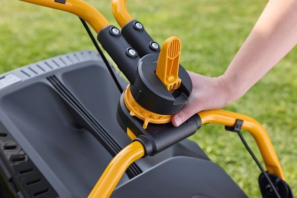 Газонокосилка бензиновая самоходная STIGA Combi553SE